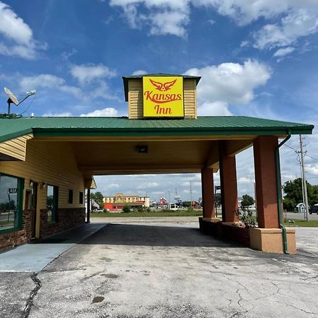 Kansas Inn Independence Εξωτερικό φωτογραφία