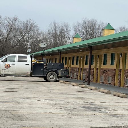 Kansas Inn Independence Εξωτερικό φωτογραφία