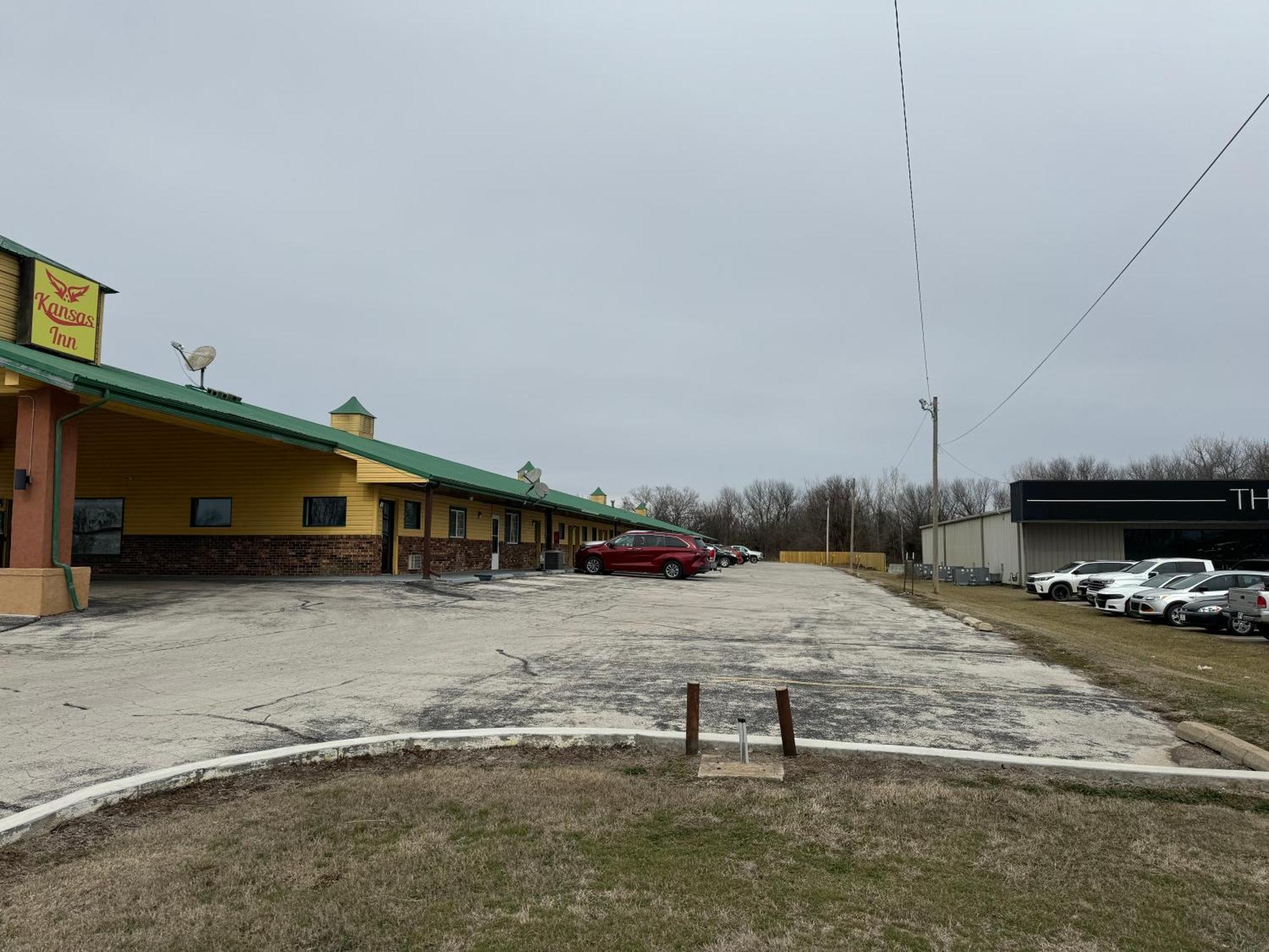 Kansas Inn Independence Εξωτερικό φωτογραφία