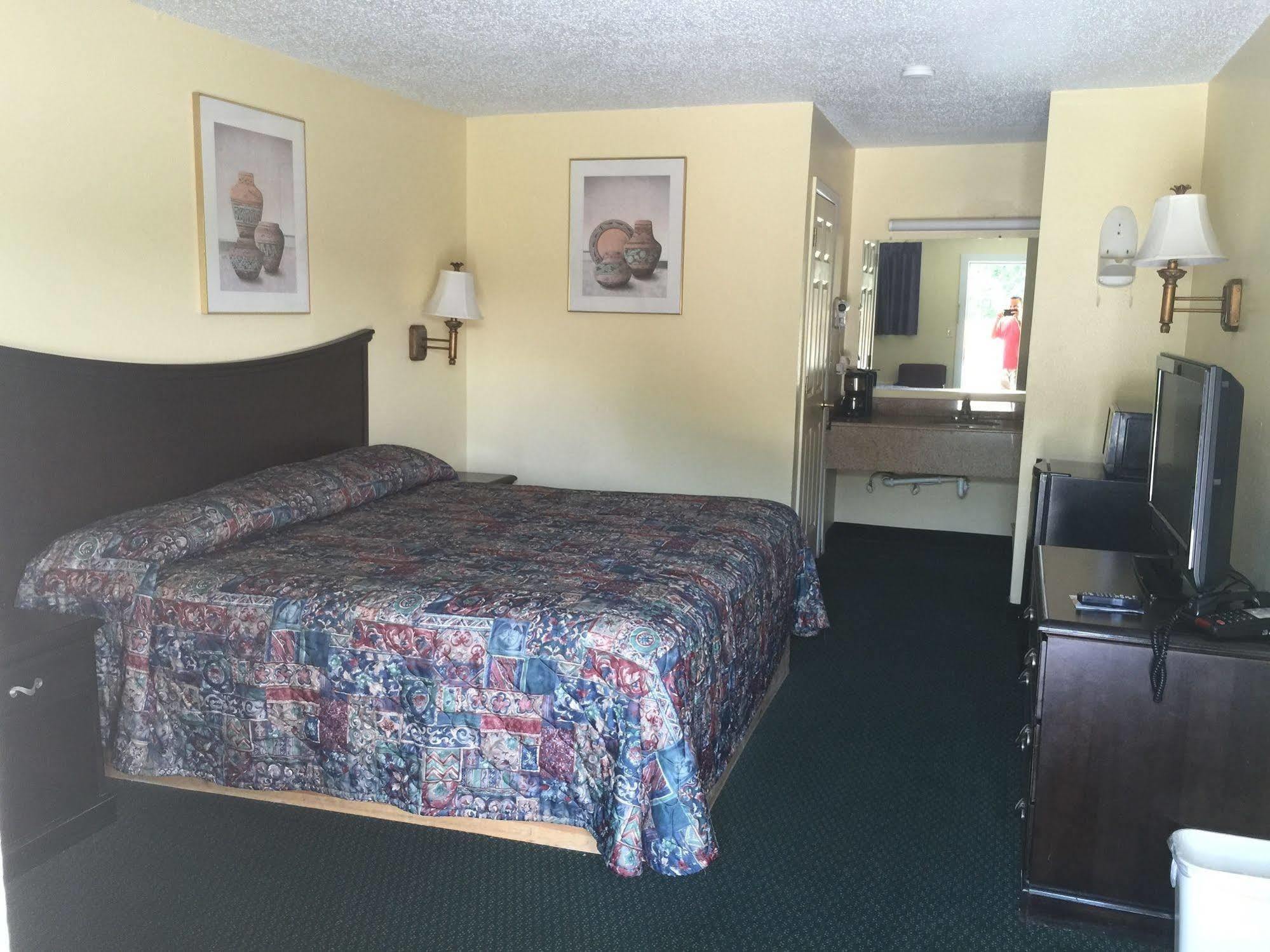 Kansas Inn Independence Εξωτερικό φωτογραφία