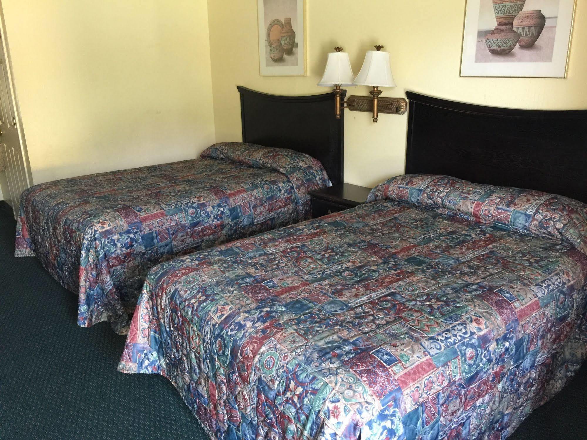 Kansas Inn Independence Εξωτερικό φωτογραφία