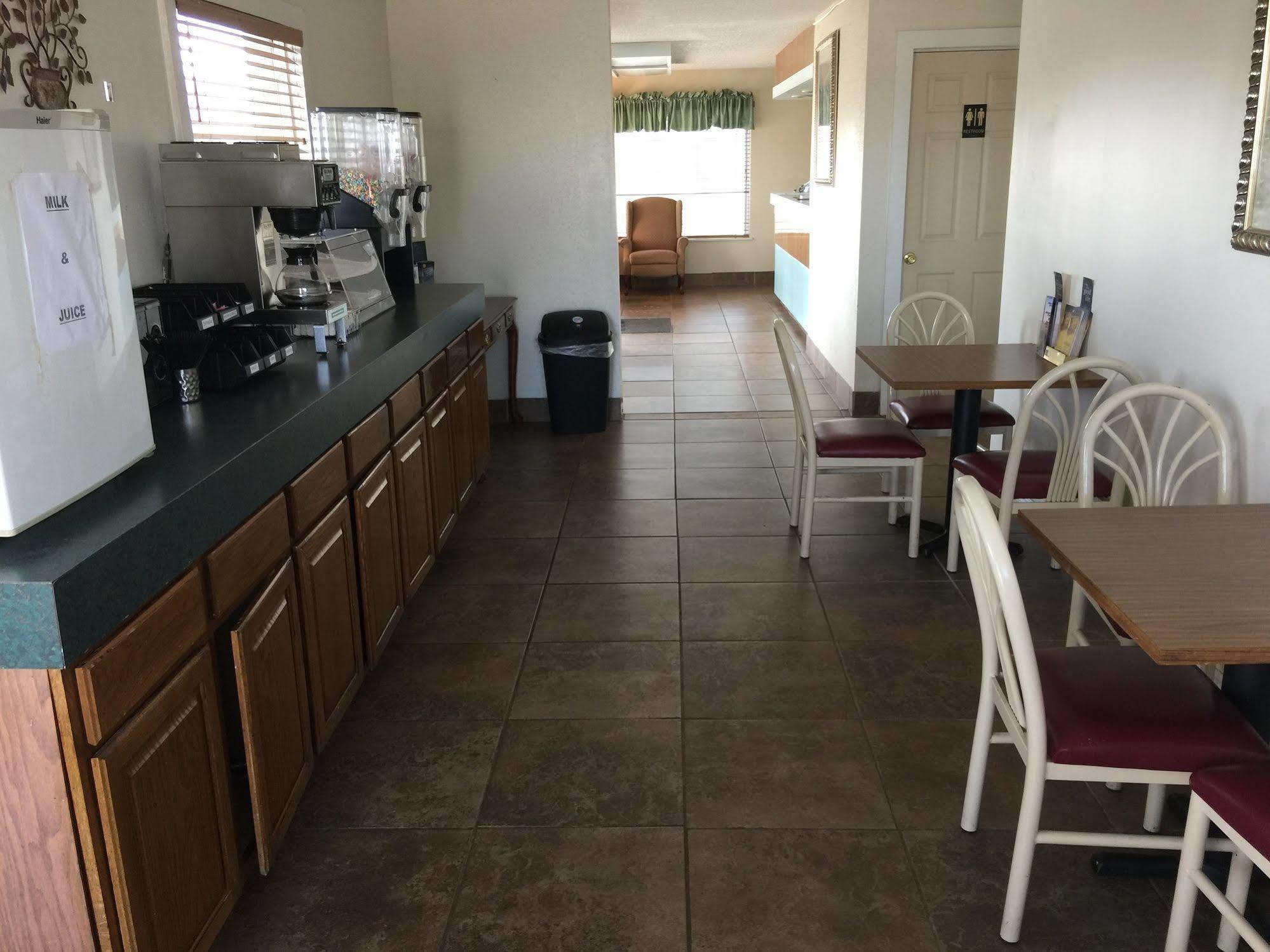 Kansas Inn Independence Εξωτερικό φωτογραφία